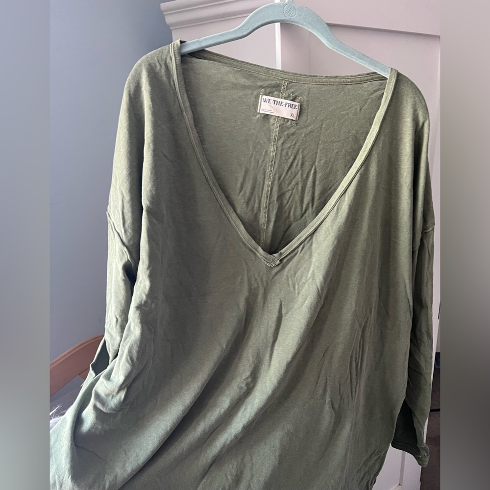 NWT Free People -We The Free Nina V-Neck Long-Sleeve Tee